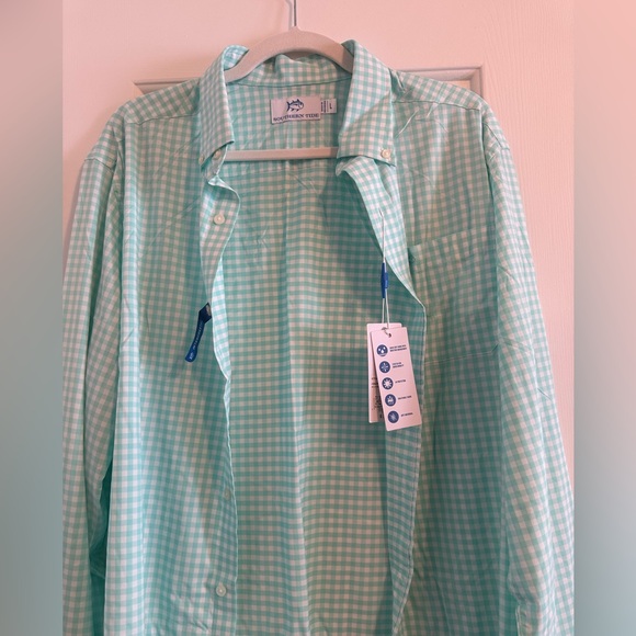 NWT Southern Tide Men’s Button Down - Picture 2 of 5